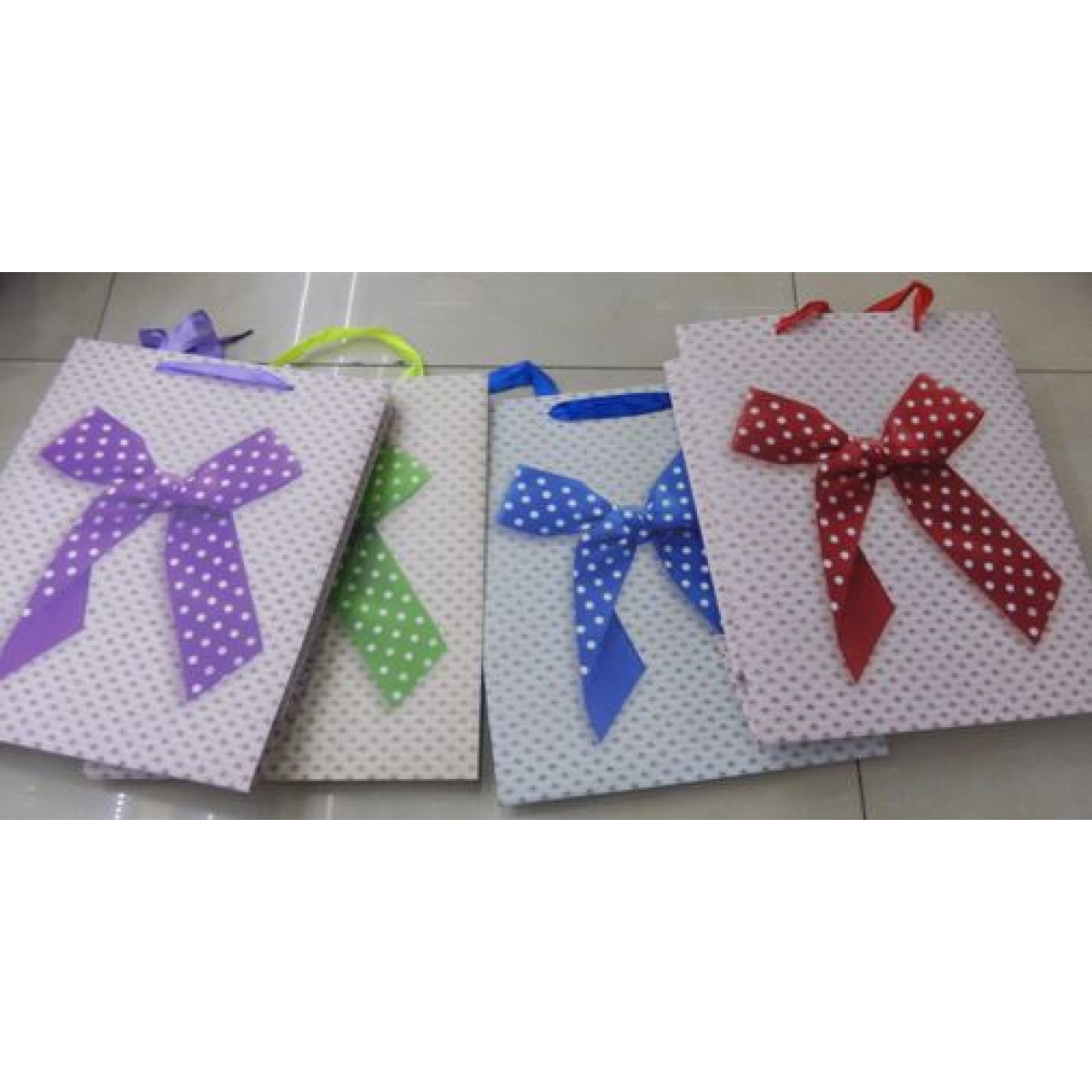 DSCN2923 Пакет папер. подарунк. 